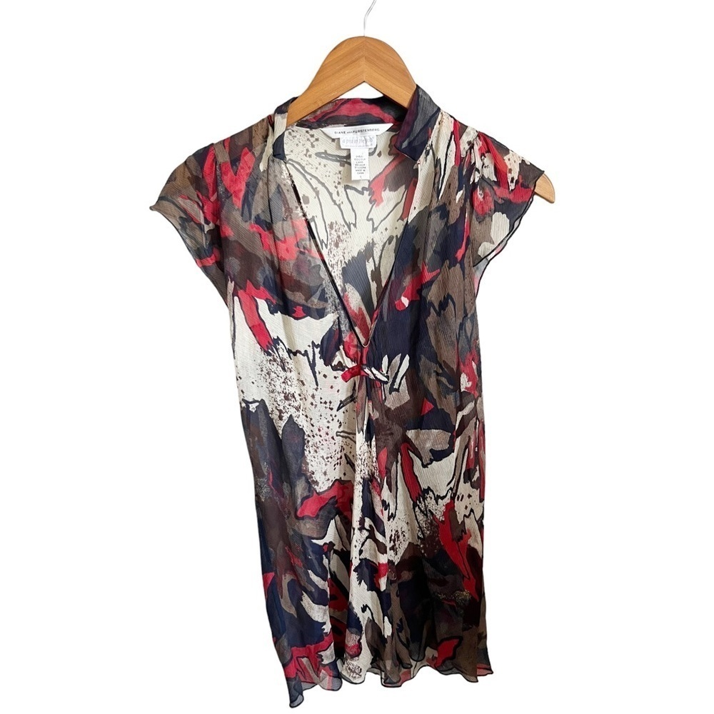 Diane Von Furstenberg x A Pea in the Pod Kayette Maternity 100% Silk Blouse